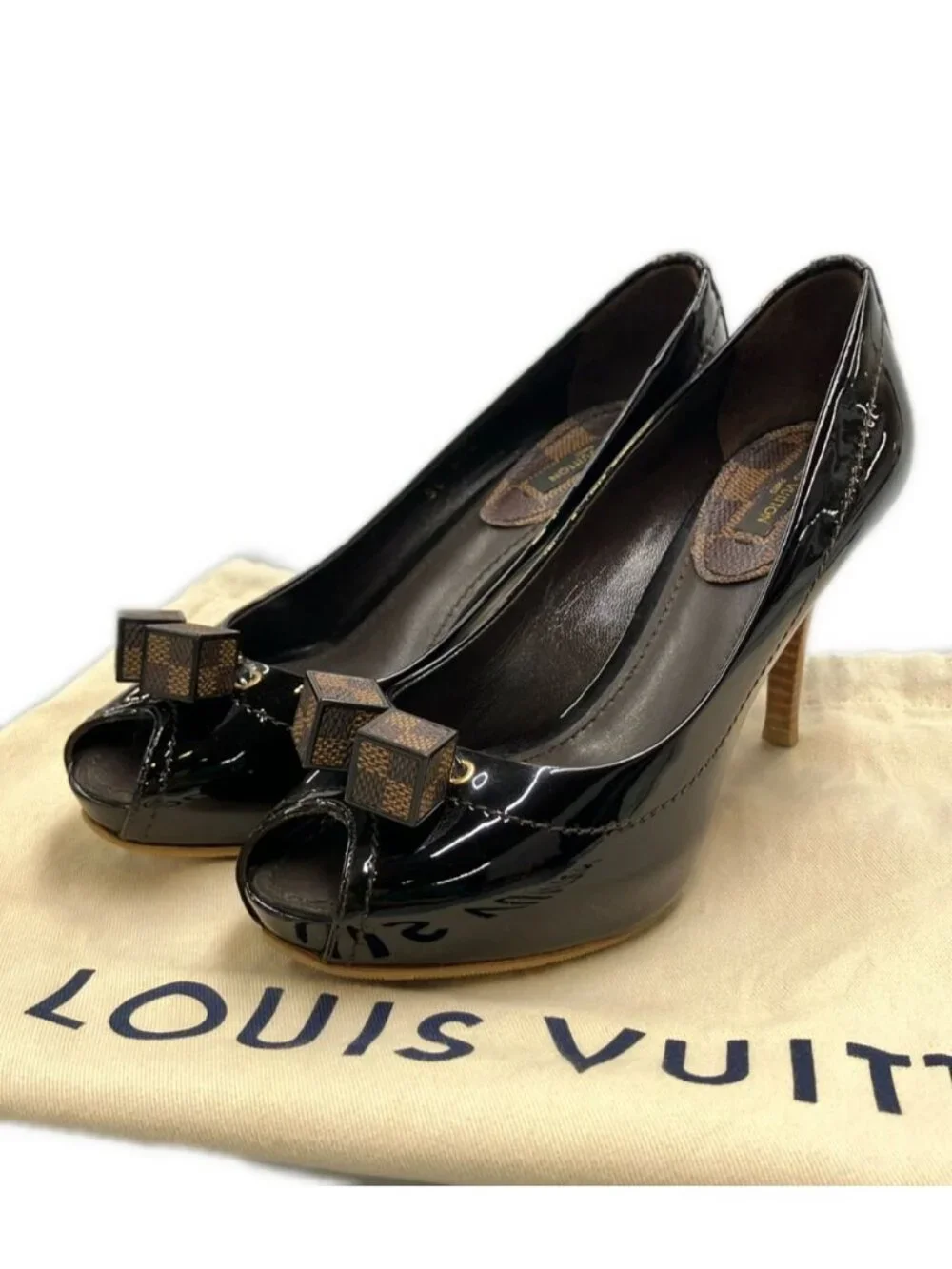 Louis Vuitton Damier Open Enamel Pumps SC 36.5 Heel